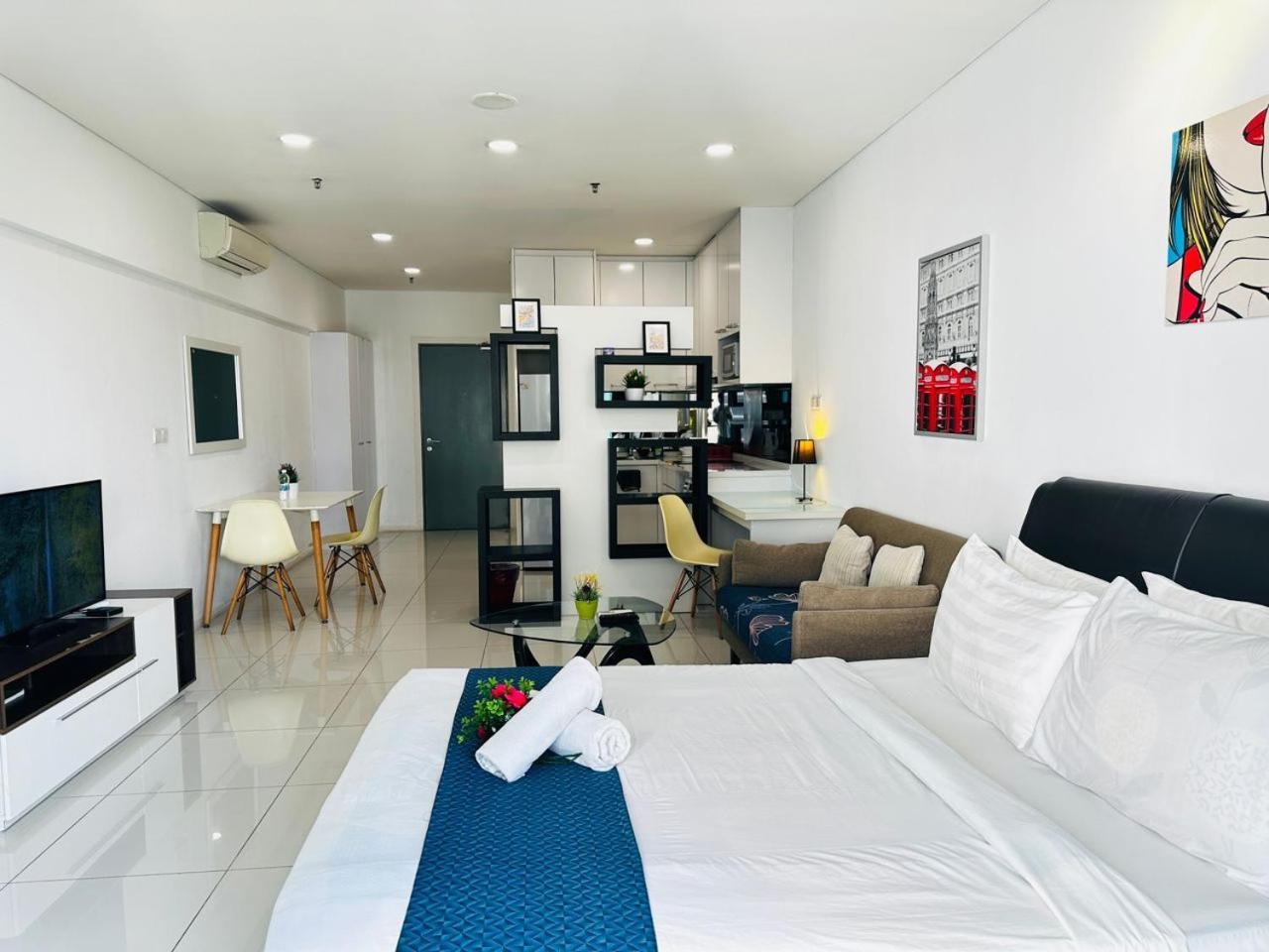 Summer Suites By Hibiscus Kuala Lumpur Exterior photo